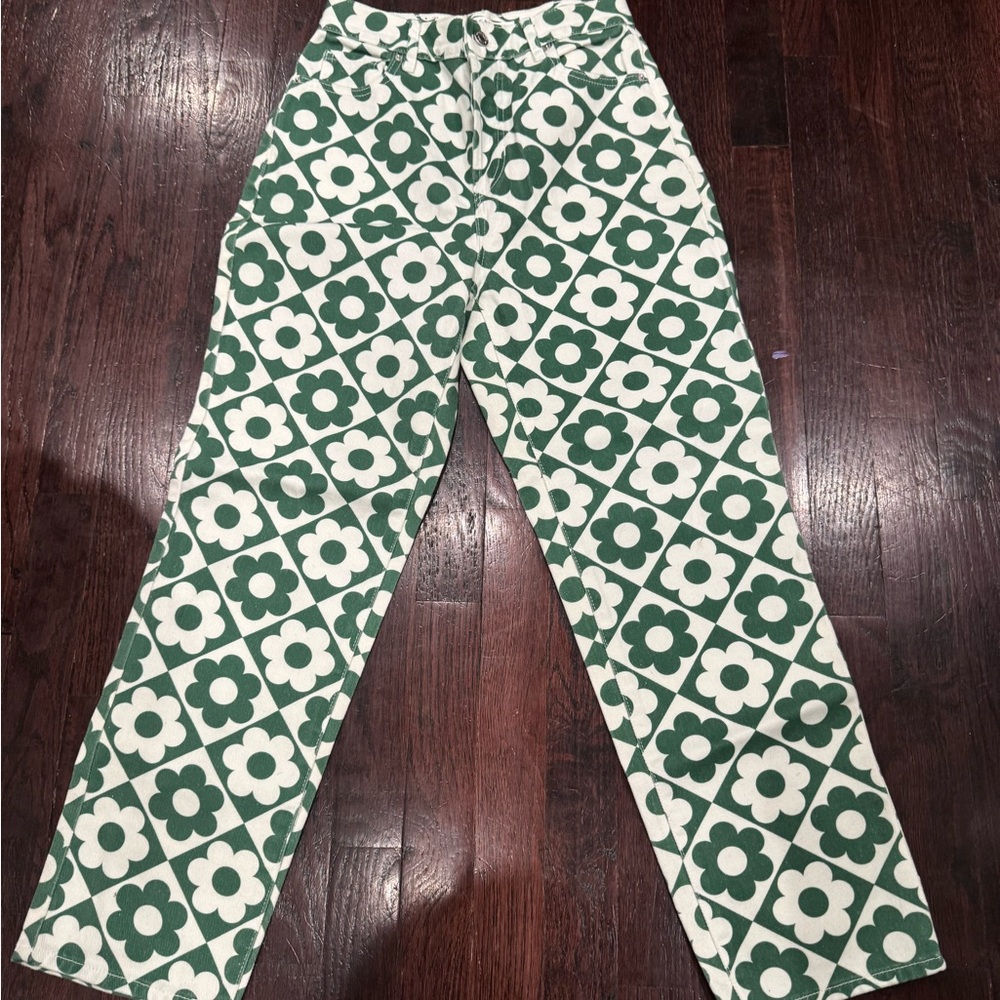 ⭐️PacSun Green Geometric Pattern Pants